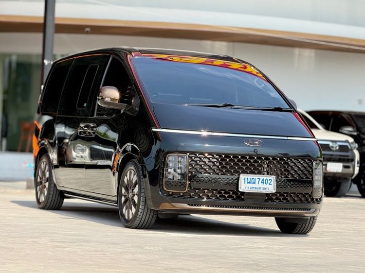 Hyundai Staria 2022 PREMIUM 2.2 Van ดีเซล ไม่ติดแก๊ส เกียร์อัตโนมัติ ดำ รูปที่ 2
