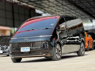 HYUNDAI STARIA, 2.2 PREMIUM SUNROOF โฉม ปี21-ปัจจุบัน สีดำ ดีเซล ตัวท๊อปสุด