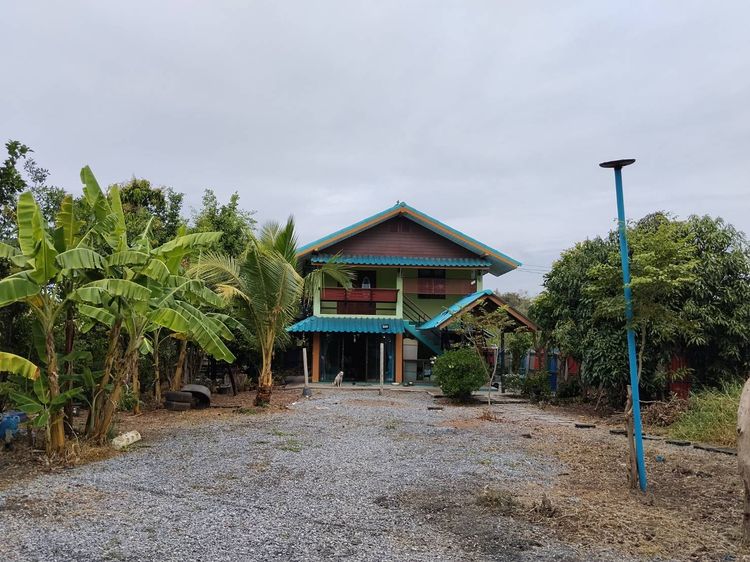 ขายบ้านเดี่ยว 2 ชั้น พร้อมที่ดิน 1 ไร่ ทำเลดี อ.หนองแค จ.สระบุรี ราคา 4300000 รูปที่ 2