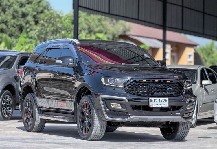 รถ Ford Everest 2.0 Turbo Titanium+ สี ดำ