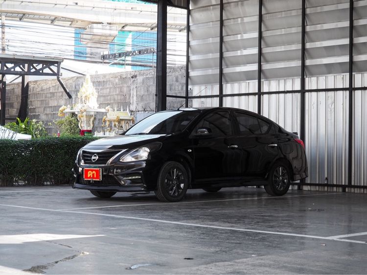 รถ Nissan Almera 1.2 E Sportech สี ดำ
