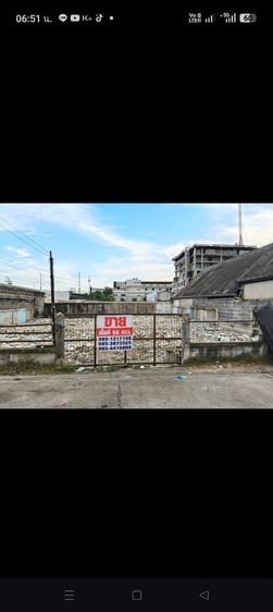 ใช่ ขายที่ดินเปล่าพื้นที่สวยทำเลดีใกล้กับนิคมอุตสาหกรรมลาดกระบังอยู่หมู่บ้านร่มไทรซอยฉลองกรุง 45 เข้าซอยไป 50 เมตรอยู่ซ้ายมือเหมาะสำหรับทำบ้านอยู่อาศัย รูปที่ 4