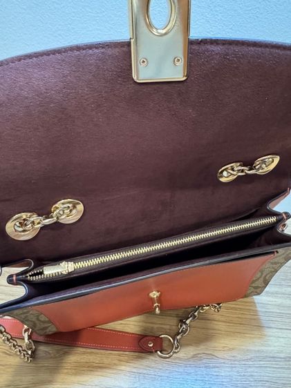 coach รูปที่ 6