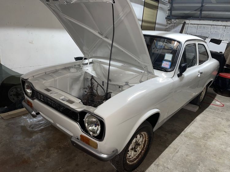รถ Ford รุ่นอื่นๆ รุ่นย่อยอื่นๆ สี ขาว