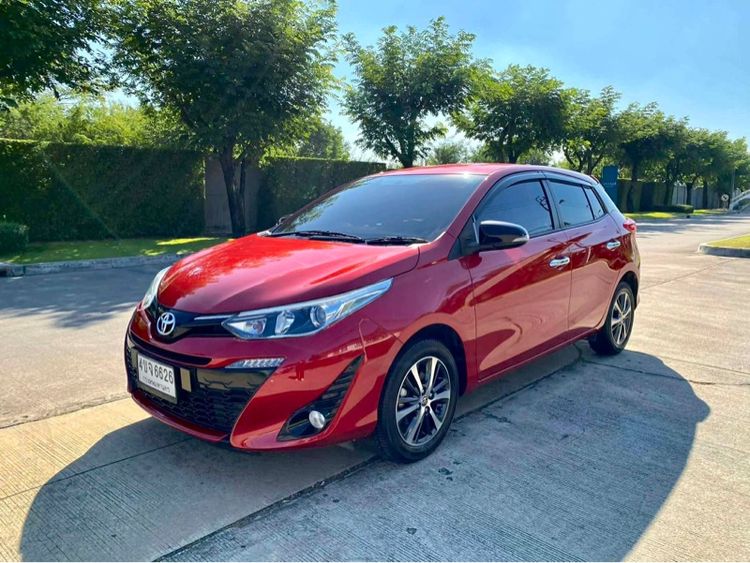 รถ Toyota Yaris 1.2 G Plus สี แดง
