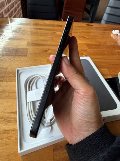 iPhone 16 plus 128 gb. สีดำ  รูปที่ 3