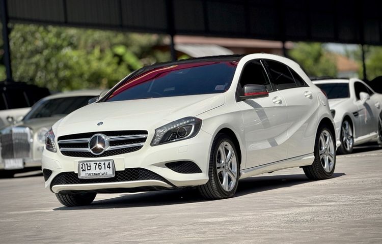 Mercedes-Benz A-Class 2014 A180 Sedan เบนซิน ไม่ติดแก๊ส เกียร์อัตโนมัติ ขาว รูปที่ 2
