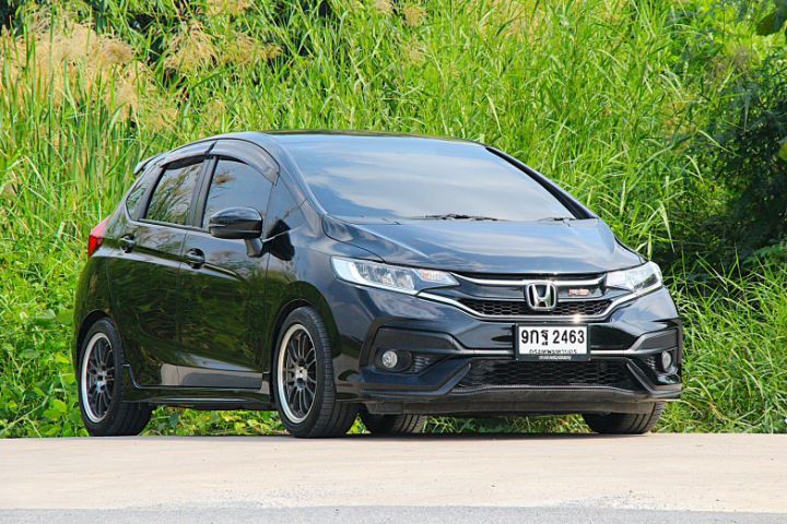 รถ Honda Jazz 1.5 RS i-VTEC สี ดำ