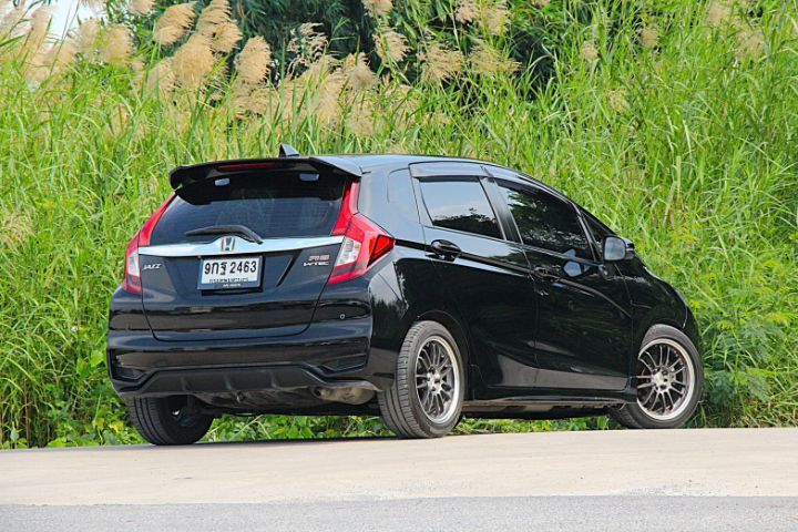 Honda Jazz 2019 1.5 RS i-VTEC Sedan เบนซิน ไม่ติดแก๊ส เกียร์อัตโนมัติ ดำ รูปที่ 2