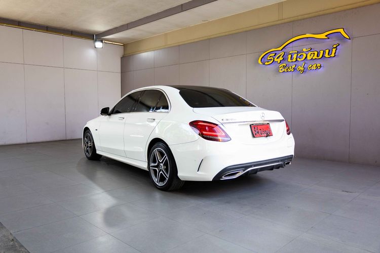 Mercedes-Benz C-Class 2020 C300 Sedan ปลั๊กอินไฮบริด (PHEV) ไม่ติดแก๊ส เกียร์อัตโนมัติ ขาว รูปที่ 4