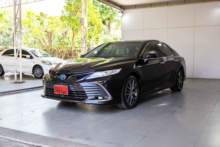 Toyota Camry 2022 2.5 HEV Premium Luxury Sedan ไฮบริด ไม่ติดแก๊ส เกียร์อัตโนมัติ ดำ รูปที่ 3