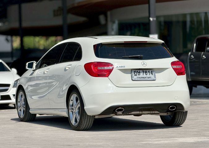 Mercedes-Benz A-Class 2014 A180 เบนซิน เกียร์อัตโนมัติ ขาว รูปที่ 4