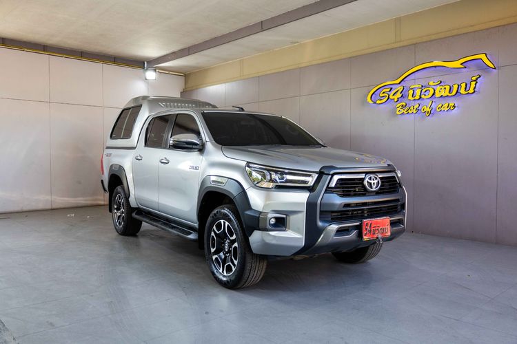 รถ Toyota Hilux Revo Double Cab 2.4 Mid Prerunner สี เทา