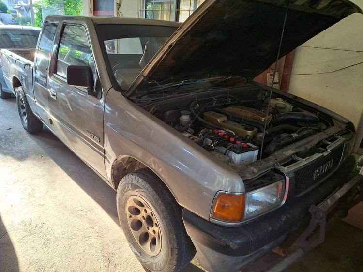 รถ Isuzu รุ่นอื่นๆ รุ่นย่อยอื่นๆ สี เทา
