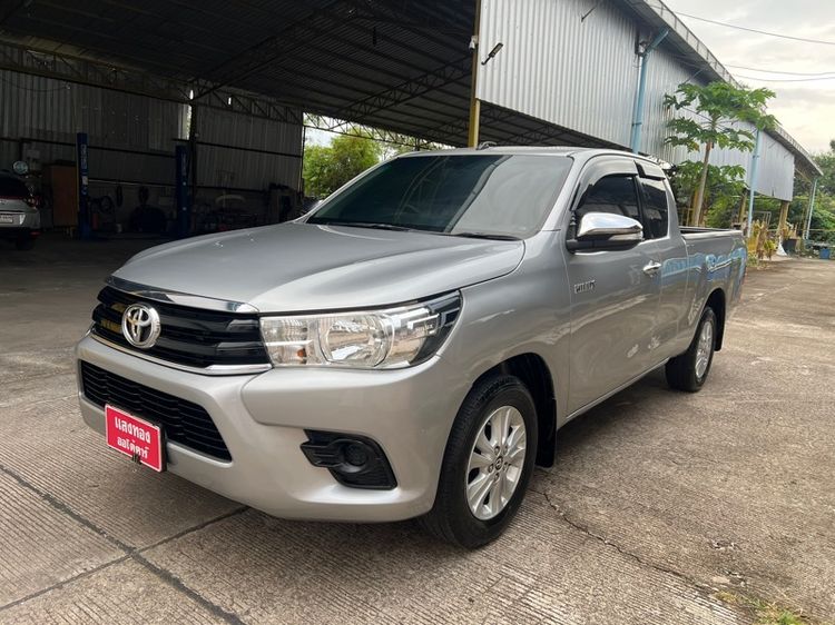 รถ Toyota Hilux Revo 2.4 E สี เทา