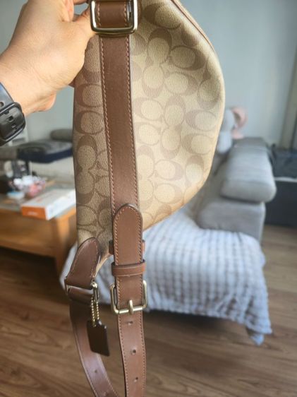 กระเป๋าคาดอก coach รูปที่ 3