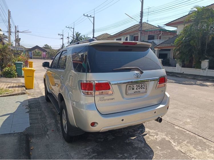 Toyota Fortuner 2006 2.7 V 4WD Utility-car เบนซิน ไม่ติดแก๊ส เกียร์อัตโนมัติ บรอนซ์ทอง รูปที่ 3