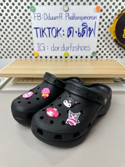 Crocs classic platform black ฟรี จิ๊บบิทซ์ w6 eu 36-37