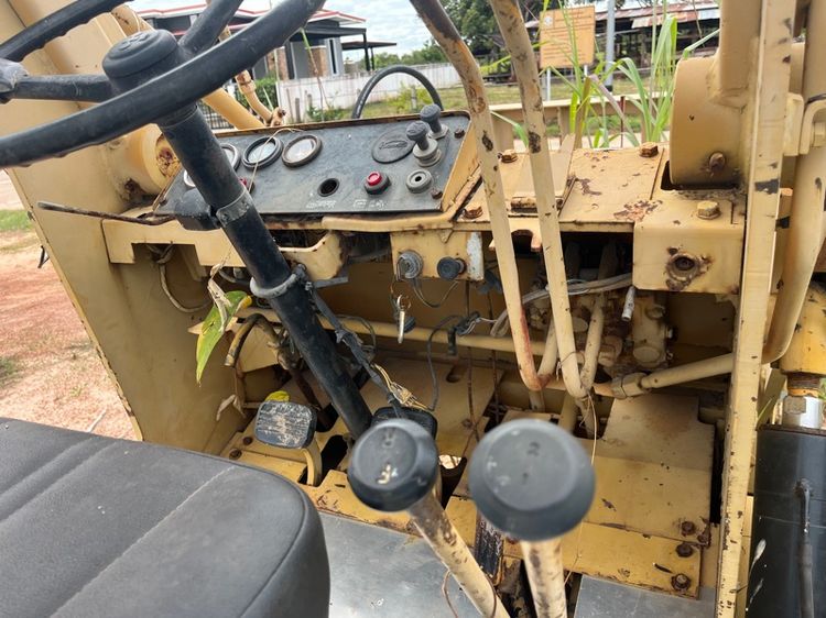 รถตัก รูปที่ 7