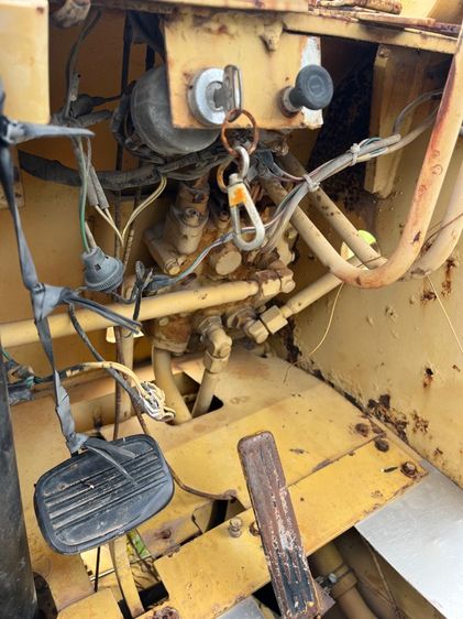 รถตัก รูปที่ 4