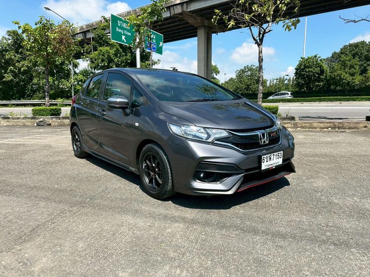 รถ Honda Jazz 1.5 V i-VTEC สี เทา