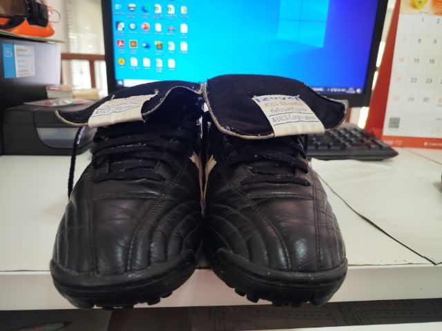 รองเท้าฟุตบอล 100 ปุ่ม Asics Injection 2002 TF ตัวท็อป
หนังจิงโจ้ ไซด์ 42.5 หรือ 270 รูปที่ 5