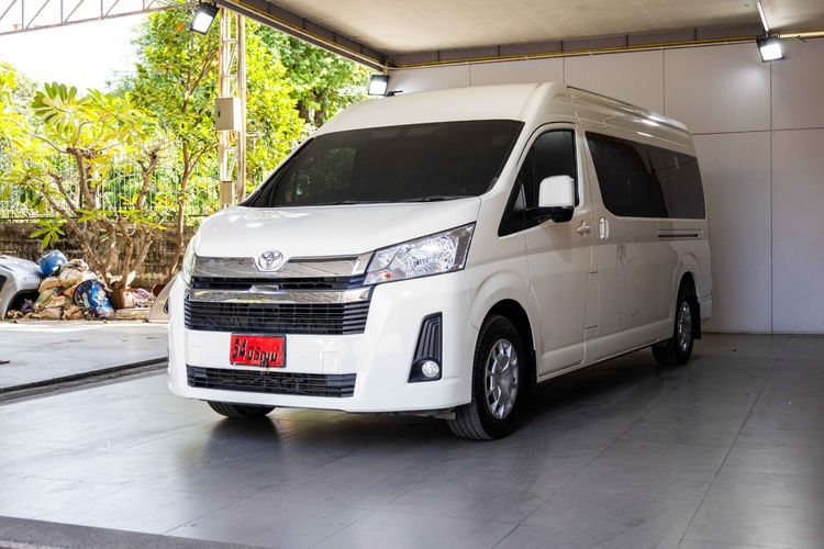 Toyota Commuter 2021 2.8 Van ดีเซล ไม่ติดแก๊ส เกียร์อัตโนมัติ ขาว รูปที่ 3
