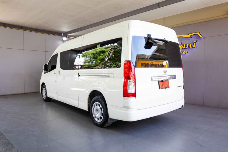 Toyota Commuter 2021 2.8 Van ดีเซล ไม่ติดแก๊ส เกียร์อัตโนมัติ ขาว รูปที่ 4