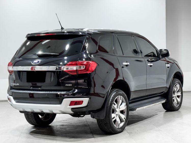 Ford Everest 2016 3.2 Titanium Plus 4WD Utility-car ดีเซล เกียร์อัตโนมัติ ดำ รูปที่ 4