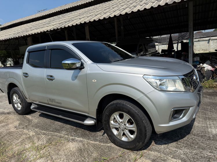 Nissan Navara 2016 2.5 E Pickup ดีเซล ไม่ติดแก๊ส เกียร์ธรรมดา บรอนซ์เงิน