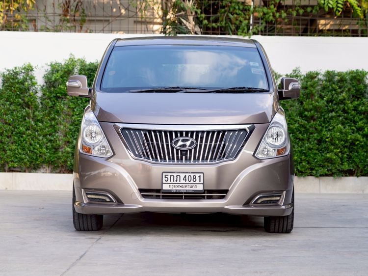 Hyundai Grand Starex 2016 2.5 VIP Utility-car ดีเซล ไม่ติดแก๊ส เกียร์อัตโนมัติ น้ำตาล รูปที่ 2