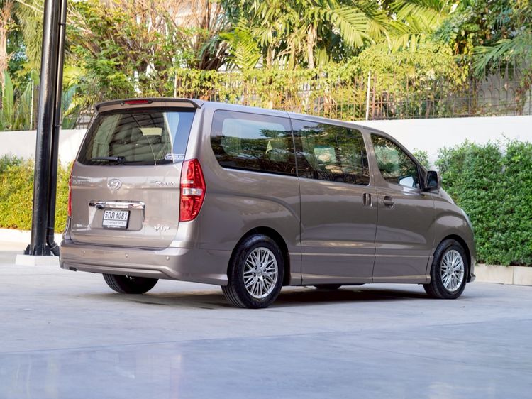 Hyundai Grand Starex 2016 2.5 VIP Utility-car ดีเซล ไม่ติดแก๊ส เกียร์อัตโนมัติ น้ำตาล รูปที่ 4
