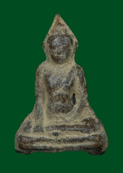 พระร่วงนั่งหลังลิ่ม