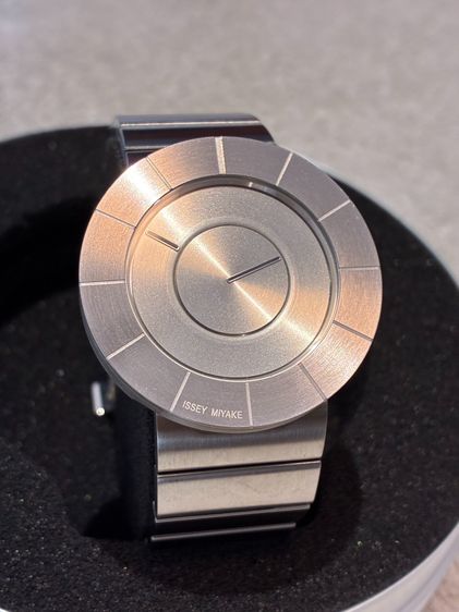 นาฬิกา ISSEY MIYAKE รุ่น TO ขนาด 38mm มือสองสภาพดีมาก รูปที่ 4