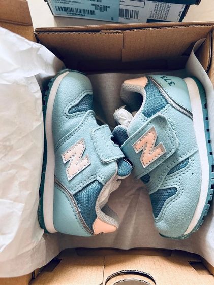 รองเท้าผ้าใบเด็กของแท้จากShopสภาพดีมาก เหมือนใหม่ รูปที่ 6