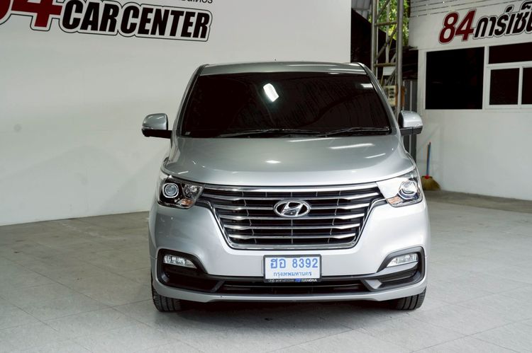 Hyundai H-1  2018 2.5 Deluxe Utility-car ดีเซล ไม่ติดแก๊ส เกียร์อัตโนมัติ เทา รูปที่ 2