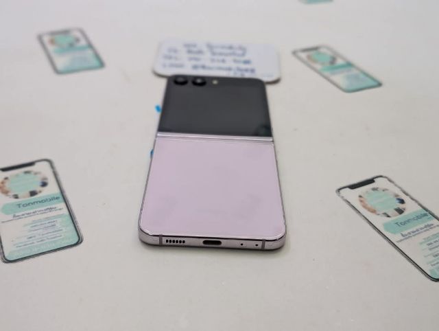 ขาย เทิร์น Samsung Galaxy Z Flip 5 256 GB Lavender ศูนย์ไทย สภาพสวย มีตัวเครื่องอย่างเดียว ไม่มีอุปกรณ์อื่น เพียง 7,990 บาท เท่านั้น ครับ รูปที่ 7