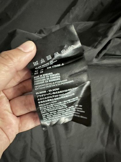 เสื้อ​แจ็คเก็ต​ prada​ nylon blousonแท้ รูปที่ 11