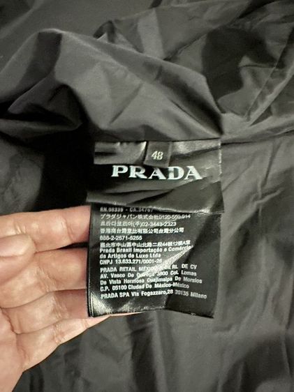 เสื้อ​แจ็คเก็ต​ prada​ nylon blousonแท้ รูปที่ 8