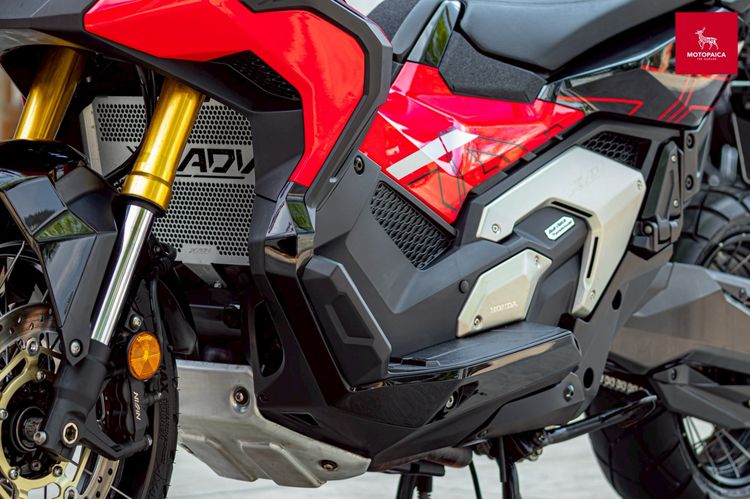 Honda X-ADV750 ตัวจอสีTFT ปี2021 สีแดง วิ่ง20,000Km. ท่อAkrapovic รูปที่ 9