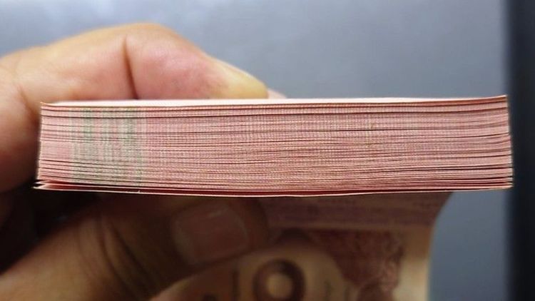 ธนบัตรยกแหนบ 100 ใบ เรียงเลข ธนบัตรที่ระลึก 100 บาท ฉลองพระชนมายุ 50 พรรษา สมเด็จพระเทพฯ ในรัชกาลที่9 พ.ศ.2558 ไม่ผ่านใช้ รูปที่ 6