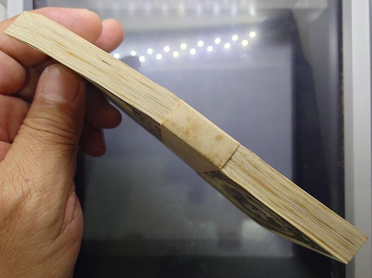 ธนบัตรยกแหนบ 100 ใบ เรียงเลข ธนบัตร 5 บาท แบบ 9 รุ่น 5 สมัยรัชกาลที่9 ปี 2500-2512 ไม่ผ่านใช้งาน ติดเหลือง รูปที่ 5