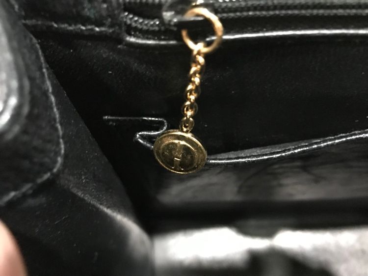 ต่อรองได้ Gucci ของแท้ หนังวัวแท้ มีสายยาว สภาพดี มีกล่อง ถุงผ้า รูปที่ 9