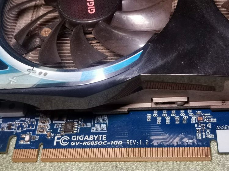 🔊ขายการ์ดจอ GIGABYTE AMD Radeon HD 6850C-1GD สภาพดีมือสอง รูปที่ 7