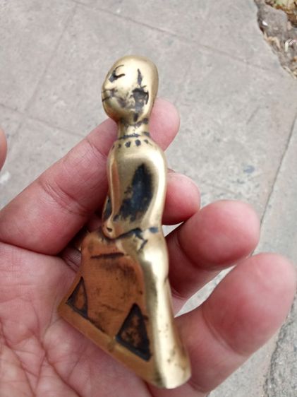 งั่งเก่าโบราณเศียรโล้นมีสร้วยสังวาลเนื้อสำริด รูปที่ 9