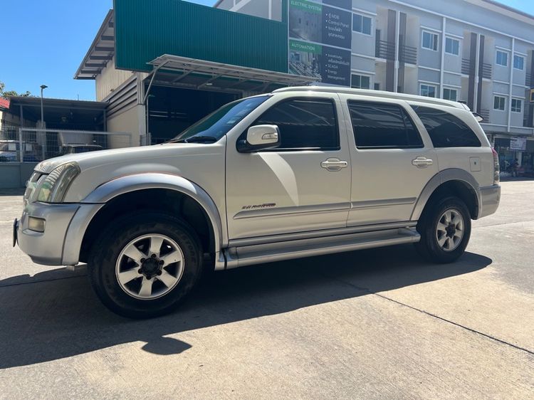 Isuzu MU-7 2005 3.0 Van ดีเซล เกียร์อัตโนมัติ ขาว รูปที่ 2