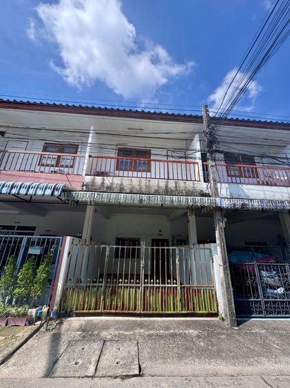 ทาวน์เฮ้าส์ 2 ชั้น