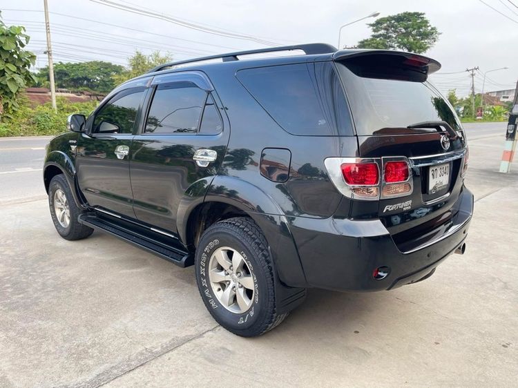 Toyota Fortuner 2005 3.0 V 4WD Utility-car ดีเซล ไม่ติดแก๊ส เกียร์อัตโนมัติ ดำ รูปที่ 2