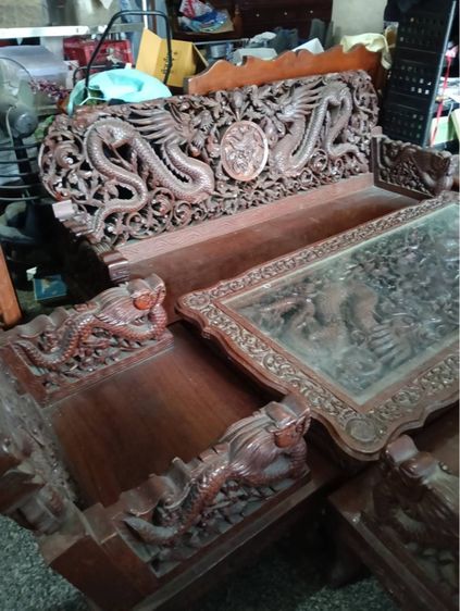 ชุดโต๊ะไม้สักแกะลายรับแขกแกะลายมังกร ม้านั่งยาว และเก้าอี้4ตัว รูปที่ 3