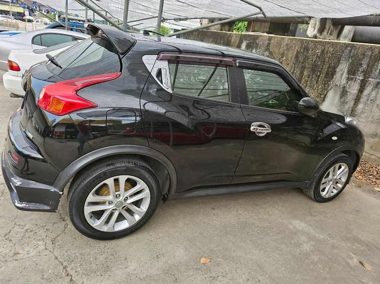 Nissan Juke 2014 1.6 V Sedan เบนซิน ไม่ติดแก๊ส เกียร์อัตโนมัติ ดำ รูปที่ 3